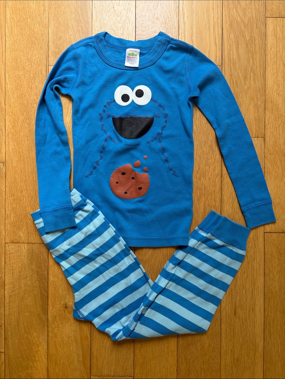 Hanna Andersson🍪Blue Cookie Monster Pajama Set with Striped Pants